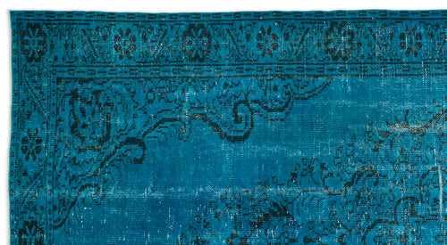 Load image 1 in gallery view. Teal rug with a distressed black traditional floral border and medallion pattern.