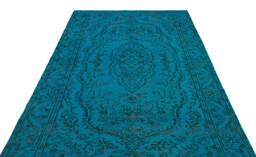 Load image 1 in gallery view. Teal rug with a black distressed traditional medallion pattern on a white background.