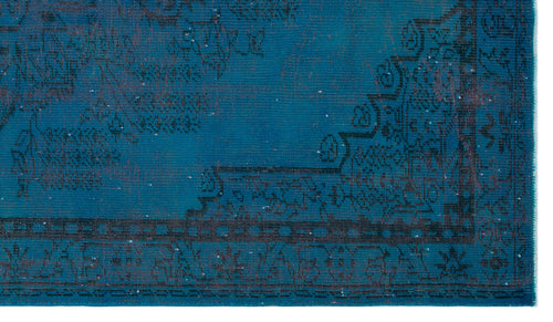 Load image 1 in gallery view. Teal rug with a distressed black traditional floral medallion pattern and a geometric border.